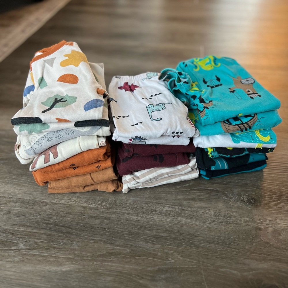 4T Pajama Sets (10 total)